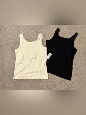 NWT Old Navy Girls Fitted Tank Top Duo - Black & White - M(8)